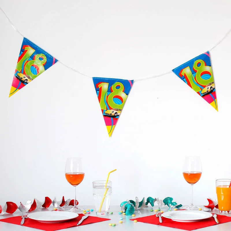 Bunte Wimpelkette zum 18. Geburtstag