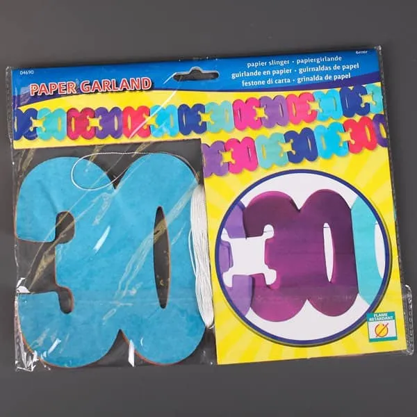 Bunte Papiergirlande zum 30. Geburtstag