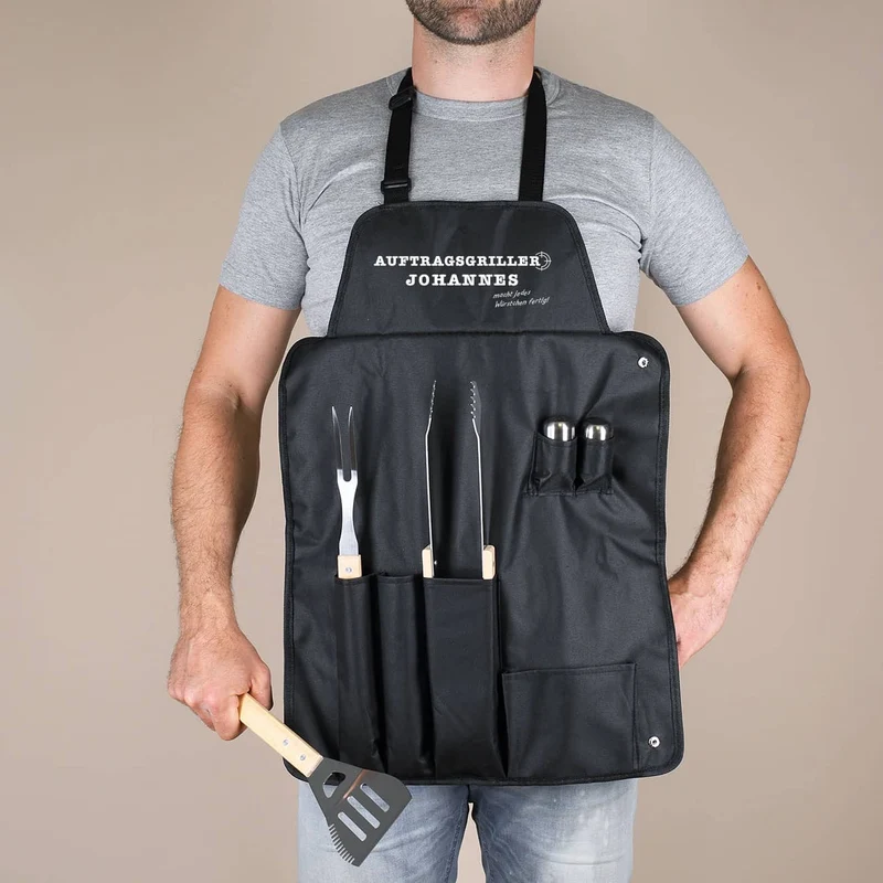 Grillschürze "Auftragsgriller" inklusive Grillzubehör