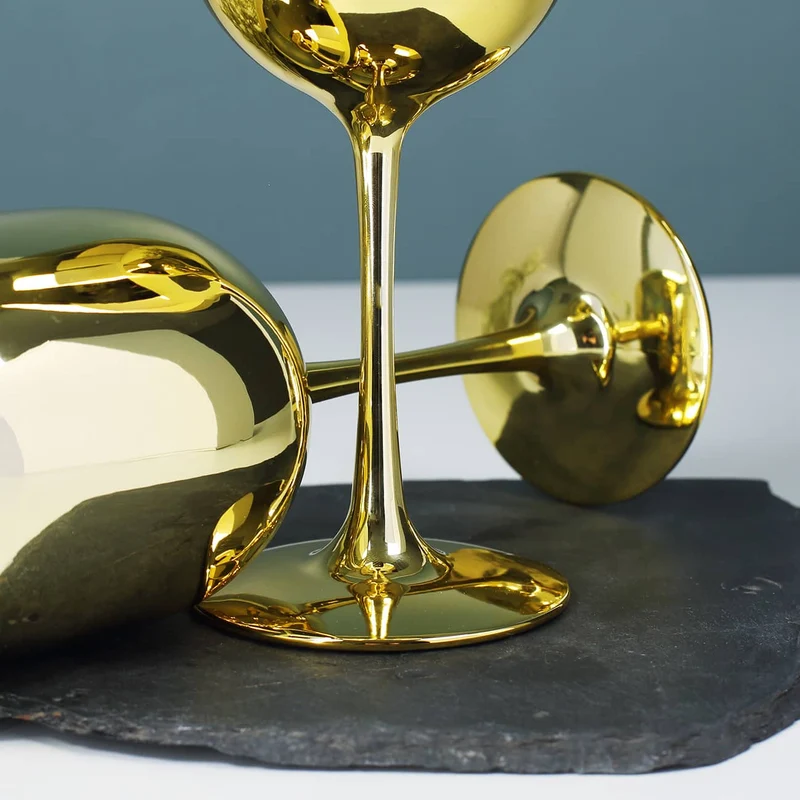 Hochglänzender Trinkkelch - Goldstück mit Wunschname
