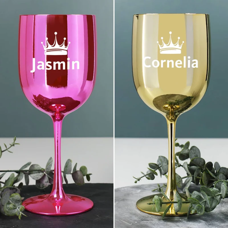 Glänzender Weinkelch in pink oder gold mit Krone und Wunschname