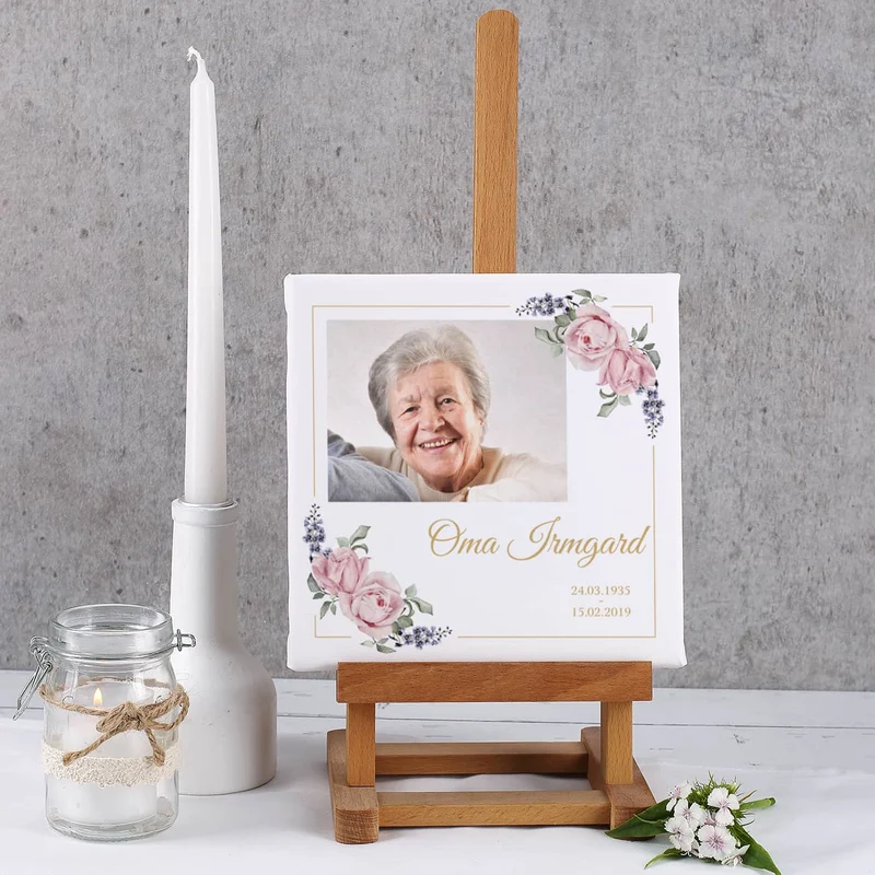 Gedenkleinwand mit Foto, Rosen, Name und Datum - 20 x 20