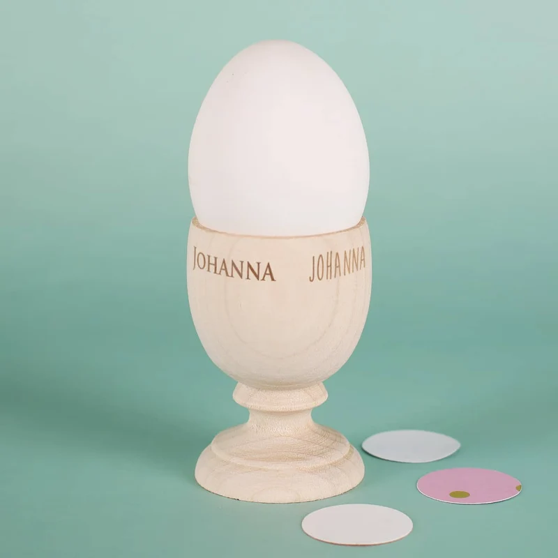 Eierbecher mit Namensgravur