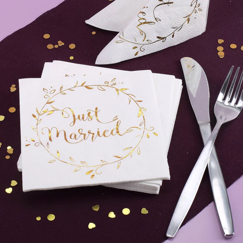 Weiße Servietten in Gold-Metallic - Just Married