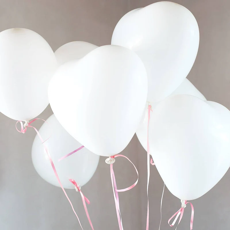 8 Herz-Luftballons in weiß