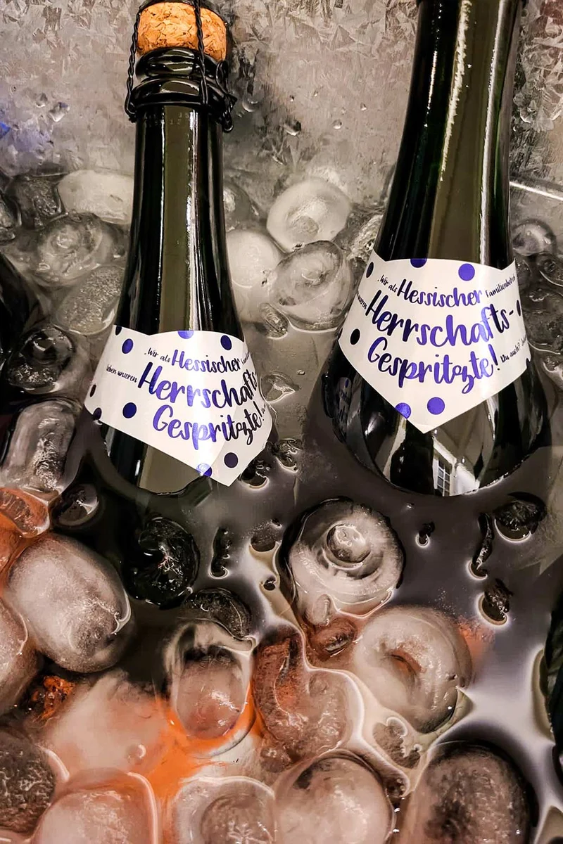 Weihnachts­geschenkbox Frankfurt Stars POMP Klassik Cuvée Duo