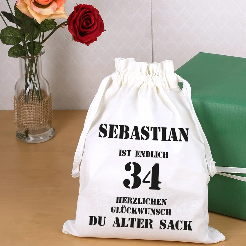 Geschenksack mit Namen und Alter für einen alten Sack