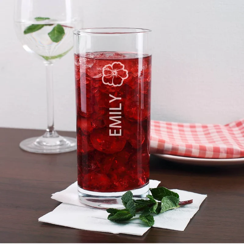 Persönliches Trinkglas mit Hibiskusblüte