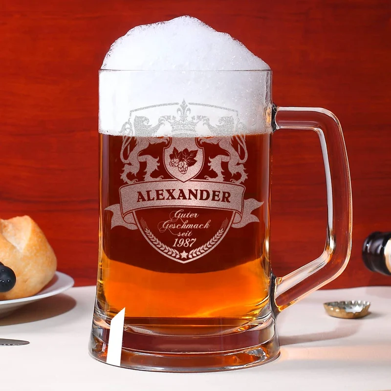 Bierkrug mit persönlichem Löwen Wappen