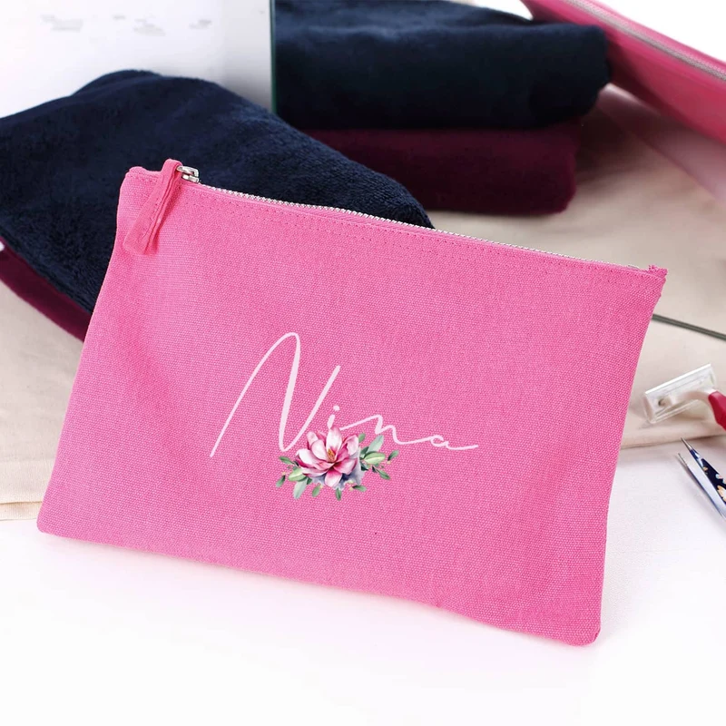 Beautycase mit Magnolienblüte und Name