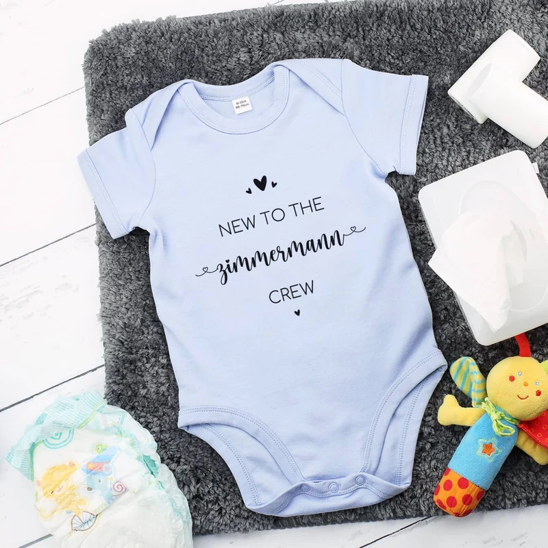 Persönlicher Babybody -New to the Crew- hellblau - Geschenk zur Geburt