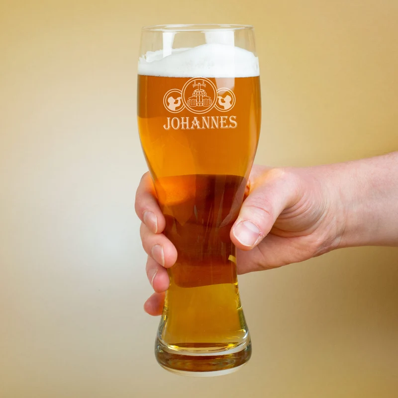 Leonardo Weizenbierglas mit Wunschnamen in zwei Größen