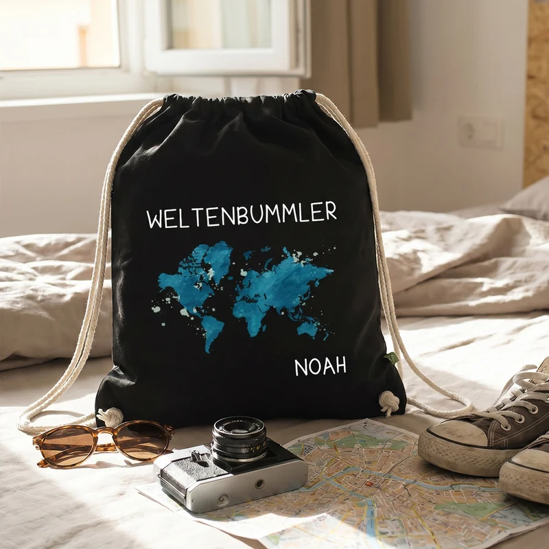 Baumwoll-Sportbeutel für Weltenbummler mit Namen in Schwarz