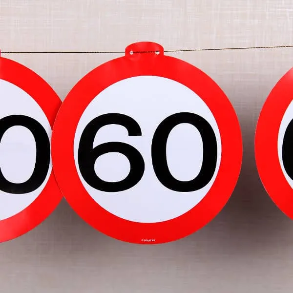 Wimpelkette - Verkehrsschild 60