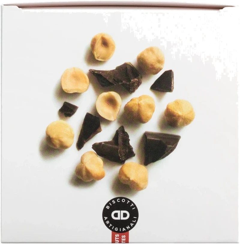 Cantuccini con nocciole e cioccolato fondente