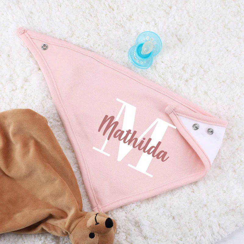 Halstuch für Babys mit Initiale und Namensaufdruck