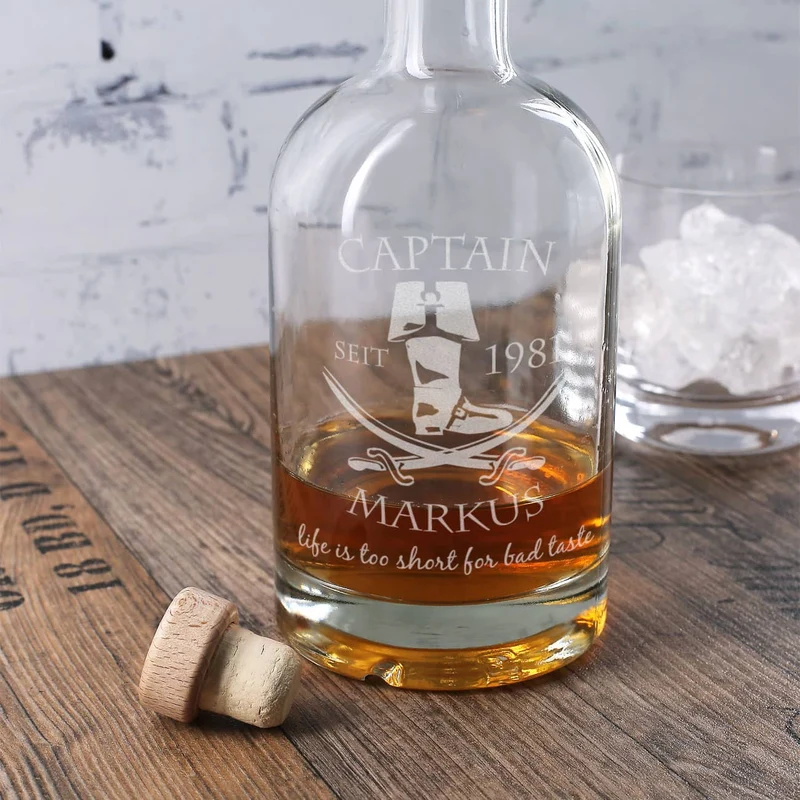 Gravierte Karaffe für Rum mit persönlicher Gravur