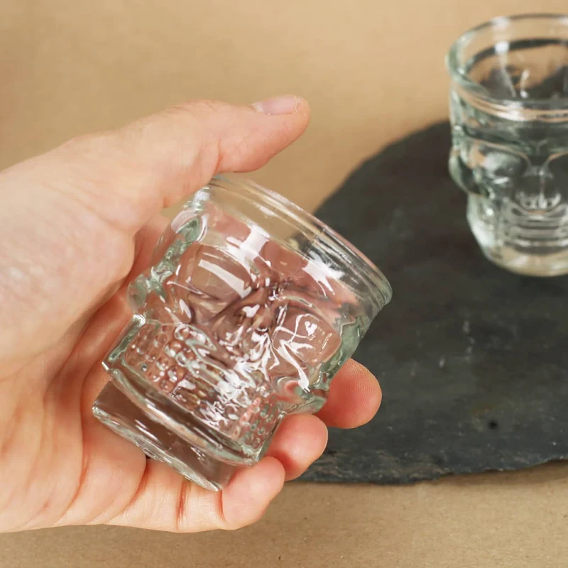 Shooter Schnaps-Glas 50 ml im Totenkopfdesign