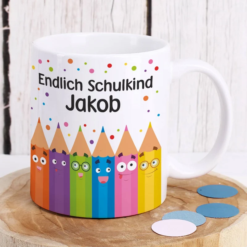 Endlich Schulkind Tasse mit lustigem Stiftemotiv und Namensaufdruck