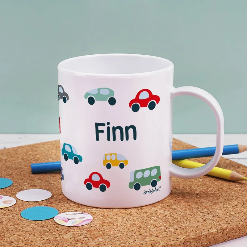 Leichte Kunststofftasse für Kinder mit Autos bedruckt