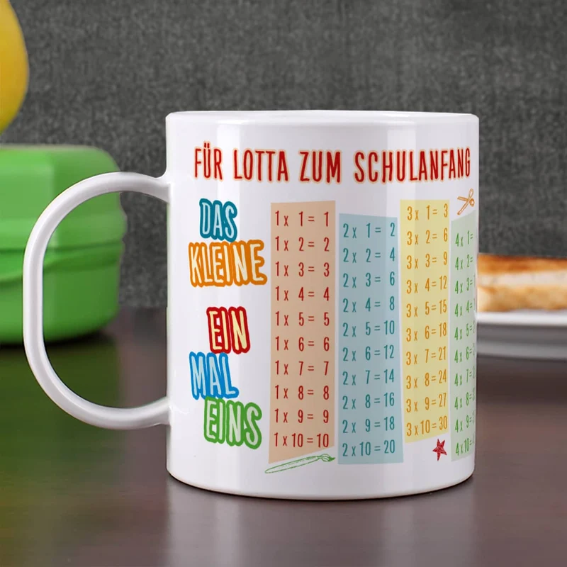 Bruchfeste Tasse zum Schulanfang mit Einmaleins und Wunschtext als Geschenk für Kinder