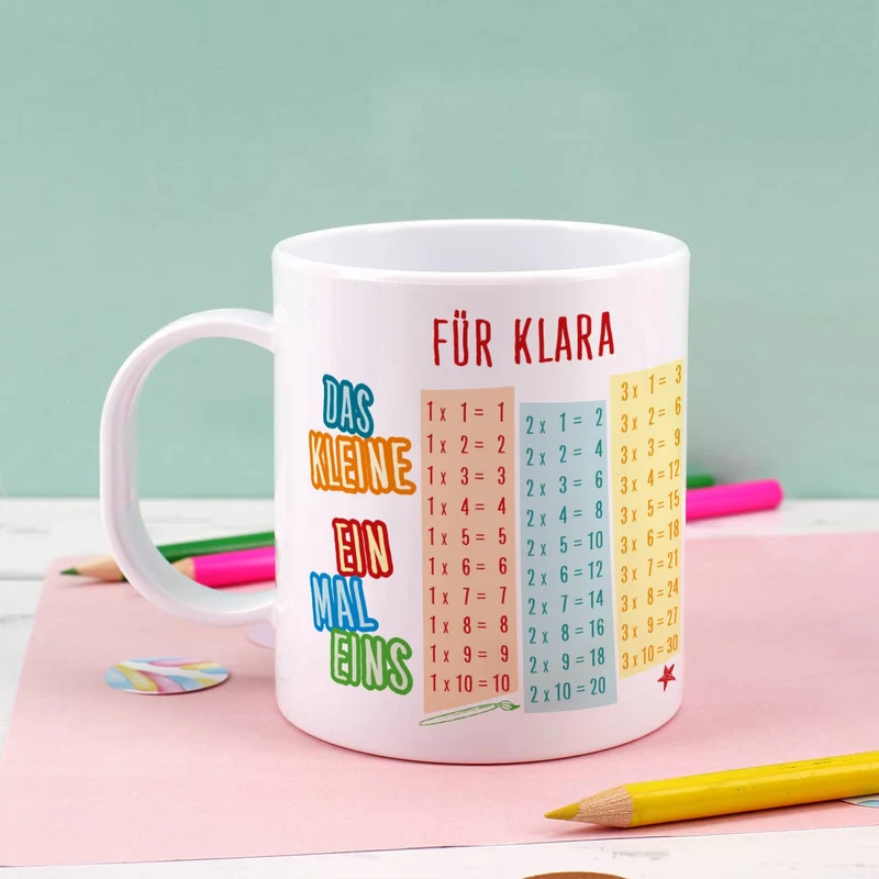 Bruchfeste Tasse zum Schulanfang mit Einmaleins und Wunschtext als Geschenk für Kinder