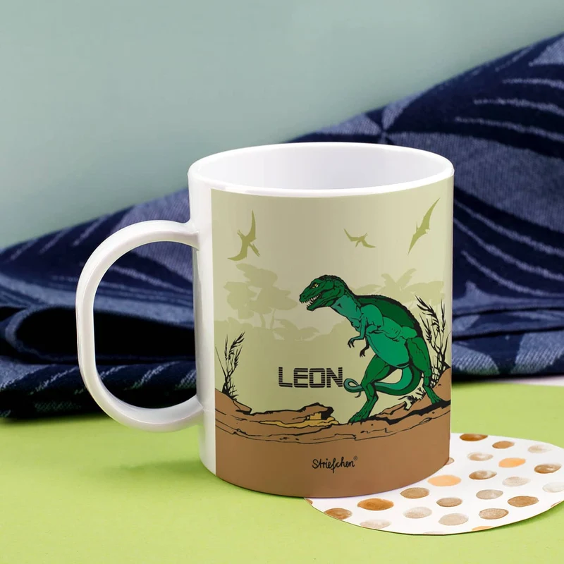 Schöne Kindertasse mit Dinosaurier und Namen des Kindes | Geschenk für Einschulung & Kinder