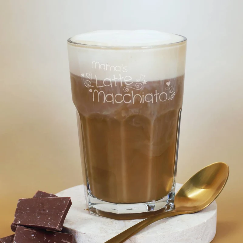Latte Macchiato Glas graviert mit Name und Herzen