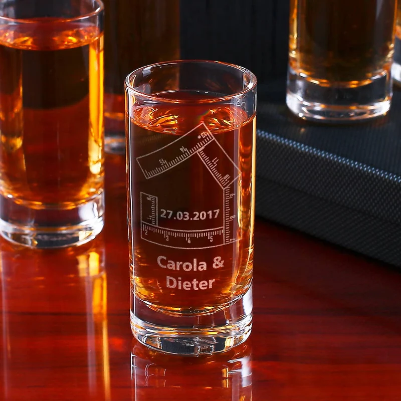 Schnapsglas zum Richtfest mit Datum und Ihren Wunschnamen