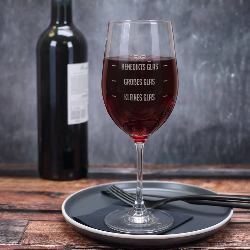 Weinglas - großes Glas, kleines Glas, Wunschtext