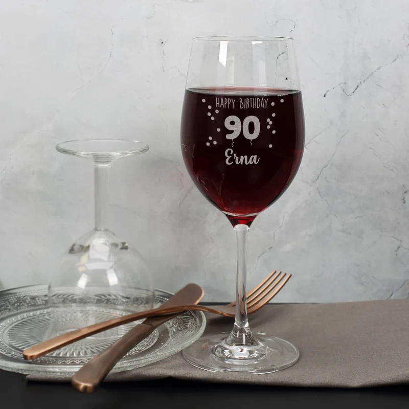 Happy Birthday 90 - Weinglas mit Name graviert zum 90. Geburtstag