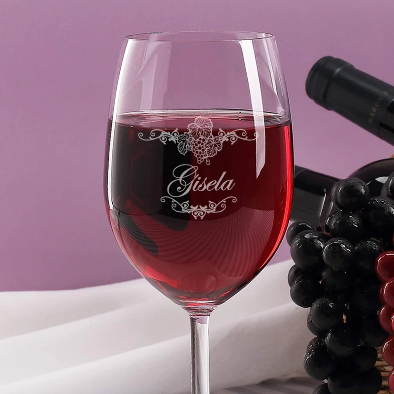 graviertes Weinglas Weinreben Ornamente mit Wunschname