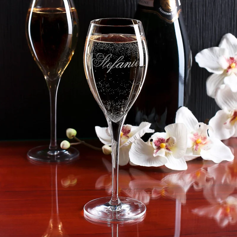 Graviertes Champagnerglas mit Wunschnamen