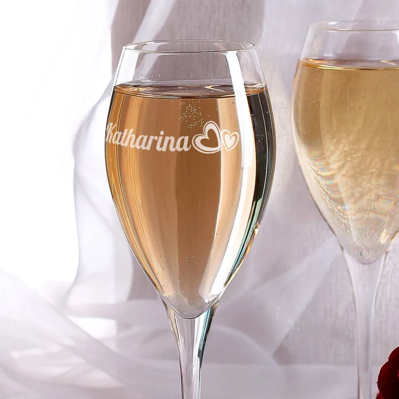 Personalisiertes Champagnerglas Herzen
