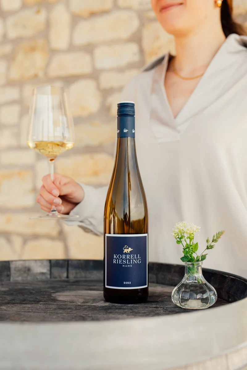 Gratis Geschenk ab 49 € (Newsletter): RIESLING trocken