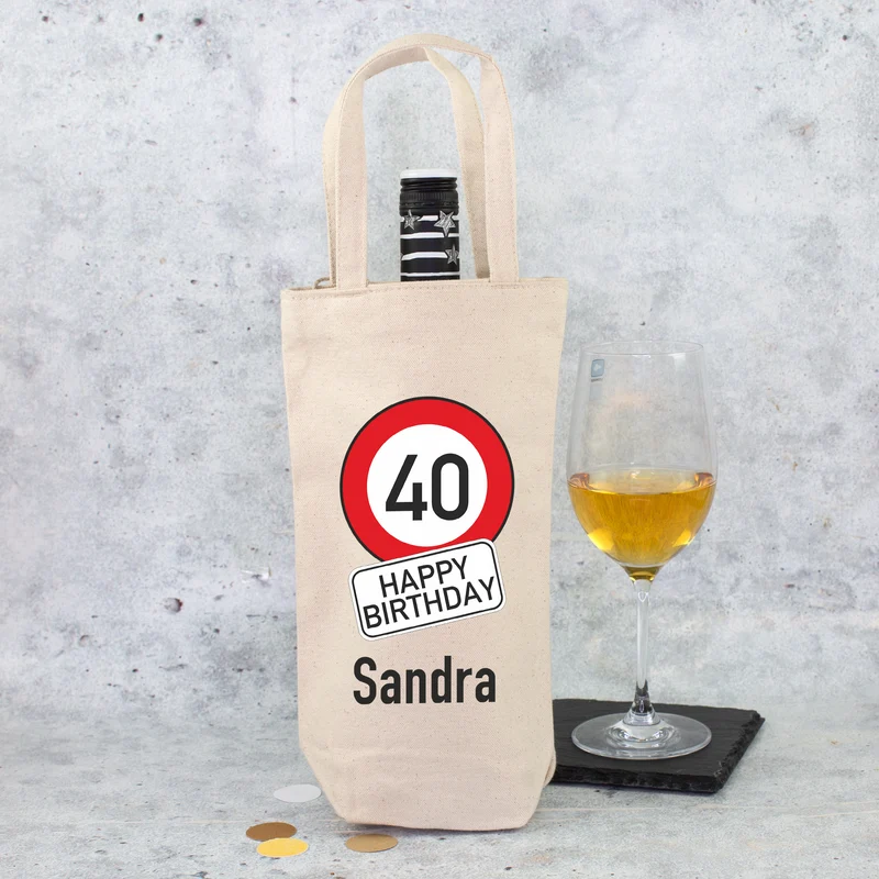 Flaschentasche zum Geburtstag im Verkehrszeichen Look mit Name & Alter personalisiert aus Baumwolle