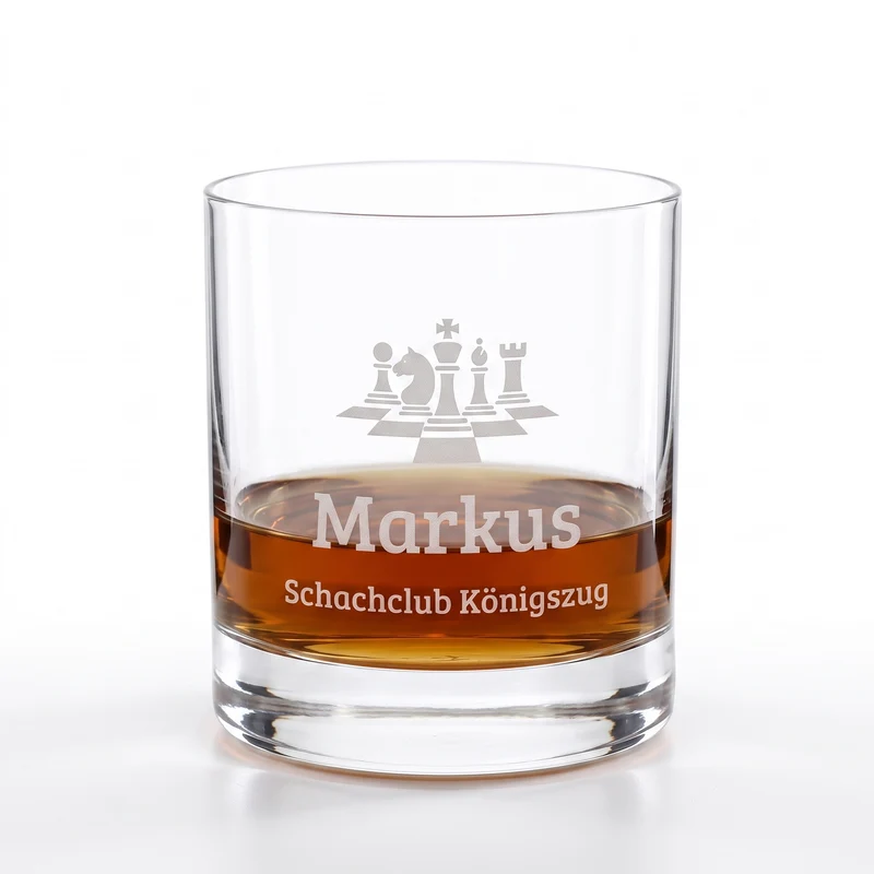Whisky Glas für Schachspieler personalisiert mit Gravur | Whiskeyglas mit Schachfiguren Motiv