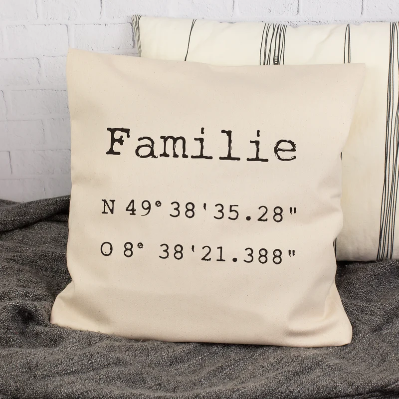 Kissen mit Koordinaten & Wunschtext personalisiert | Geschenk zum Hausbau & Einzug für Wohnung