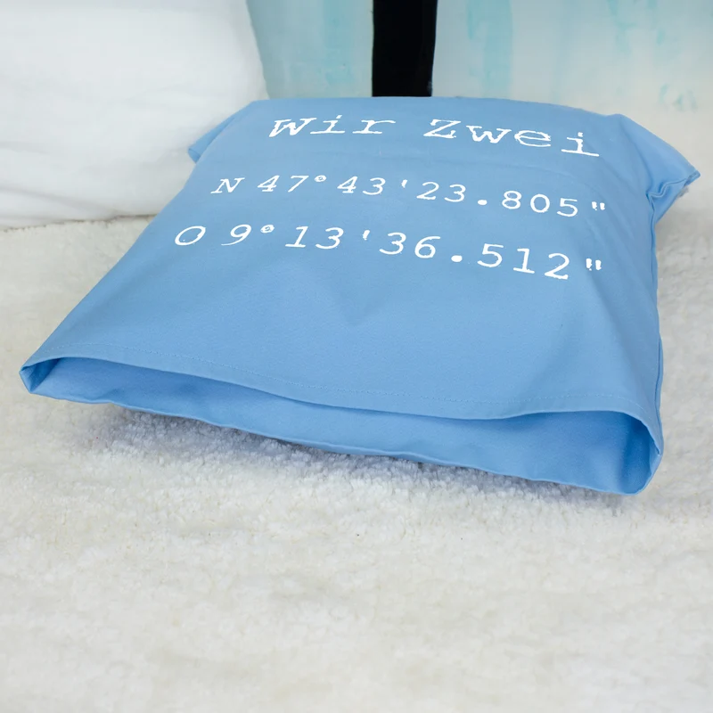 Kissen mit Koordinaten & Wunschtext personalisiert | Geschenk zum Hausbau & Einzug für Wohnung