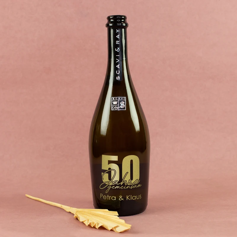 Scavi & Ray gravierte Prosecco Flasche zur Goldenen Hochzeit mit Namensgravur