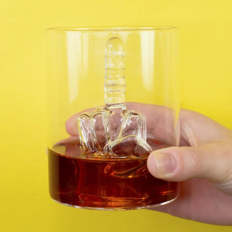 Trinkglas Mittelfinger als lustiges Geschenk