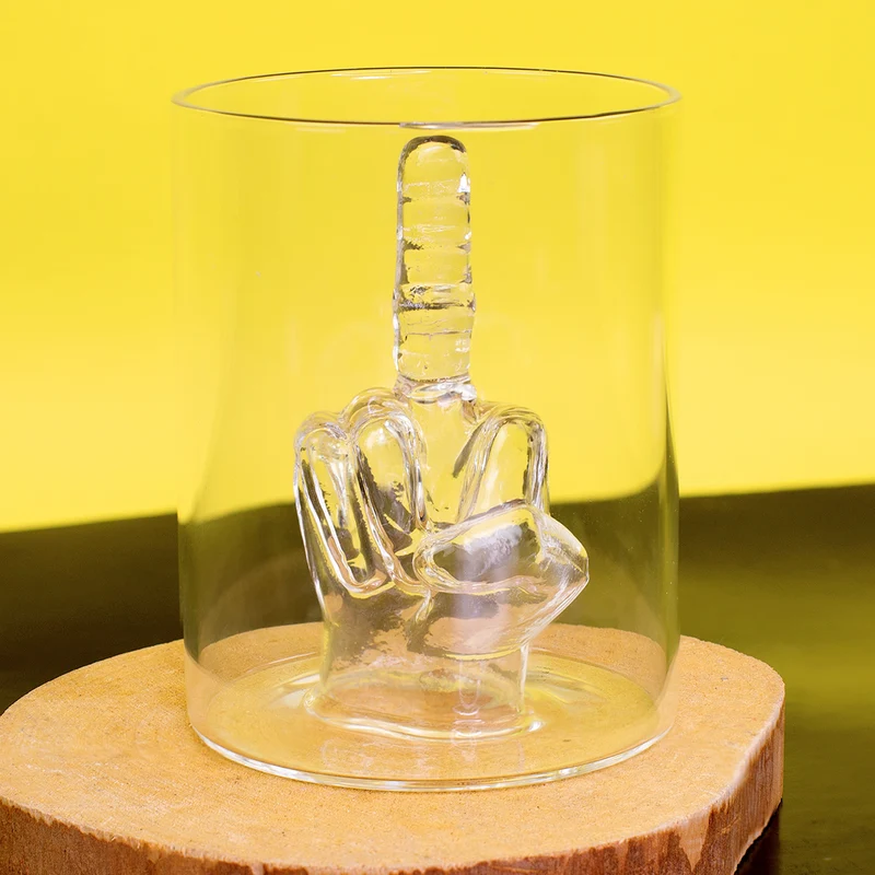 Trinkglas Mittelfinger als lustiges Geschenk