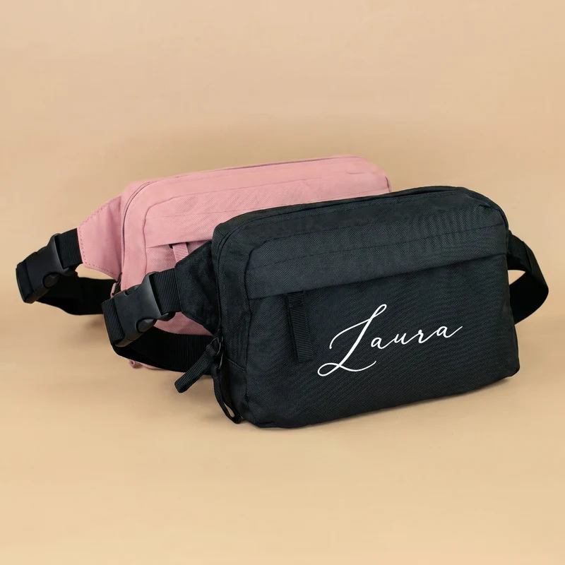 Bauchtasche mit Name personalisiert in schwarz oder rosa | Gürteltasche als Geschenk für Frauen