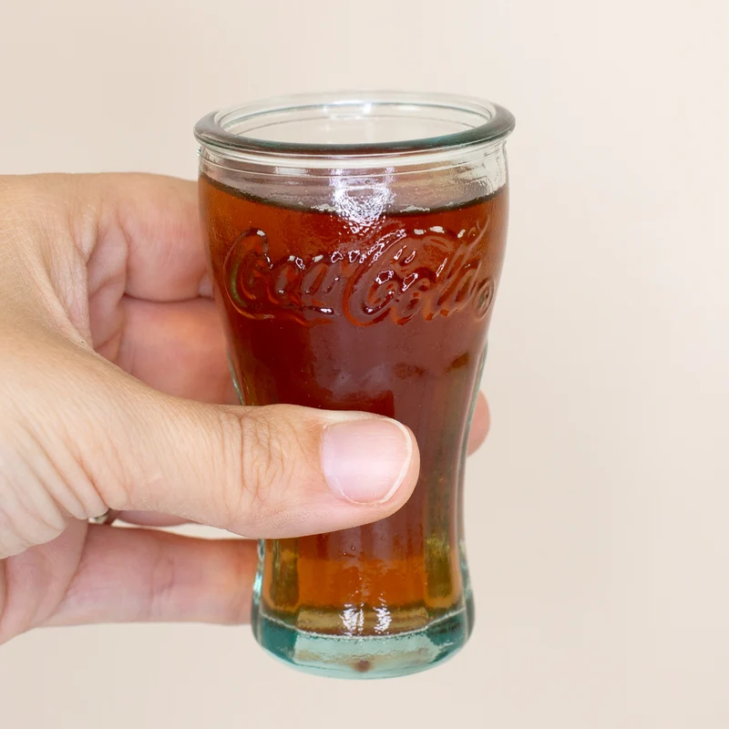 Coca Cola Schnapsgläser 6er Set handgefertigt 5cl | Retro Stamper aus recyceltem Glas
