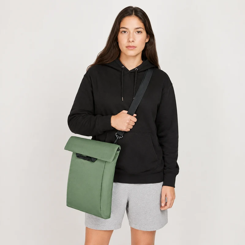 2-in-1 Rucksack & Tasche personalisiert mit Wunschtext und Wellenmotiv für Strand, Wandern & Urlaub