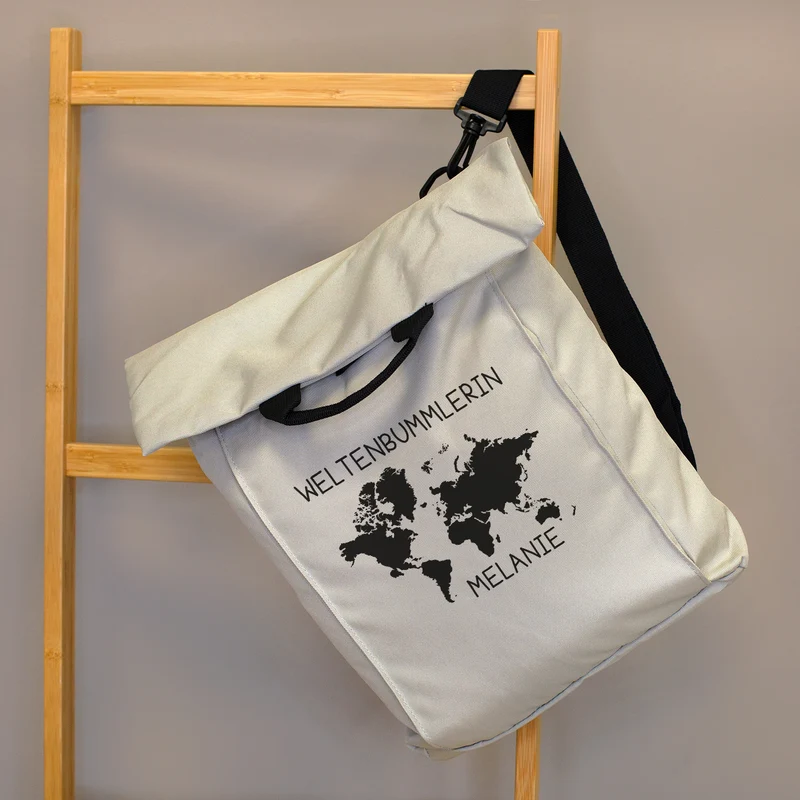 Leichter 2-in-1 Rucksack & Tasche personalisiert mit Wunschtext und Name | Weltkarte Motiv für Reise