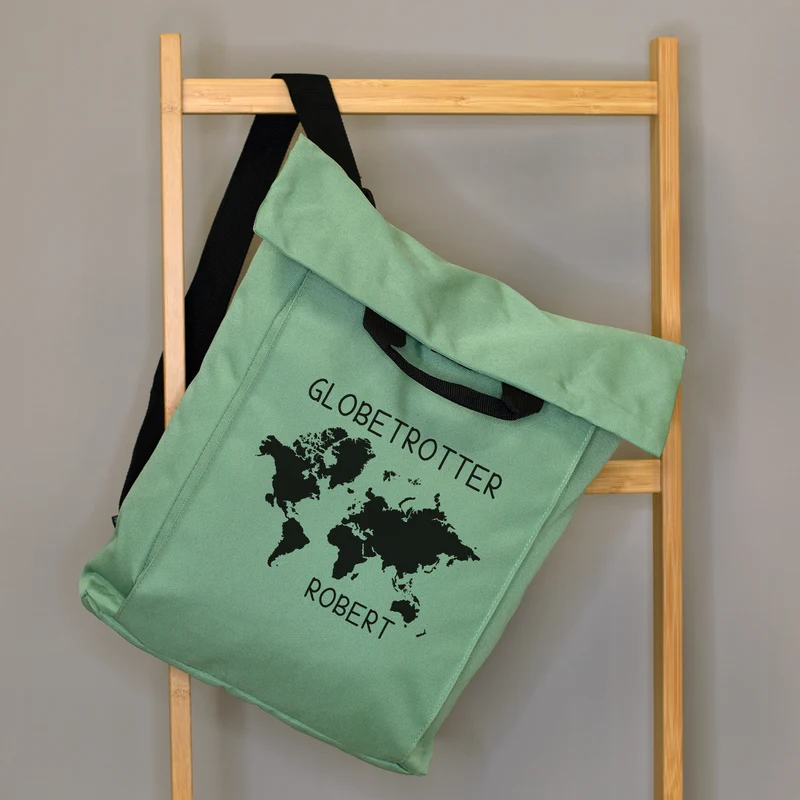 Leichter 2-in-1 Rucksack & Tasche personalisiert mit Wunschtext und Name | Weltkarte Motiv für Reise