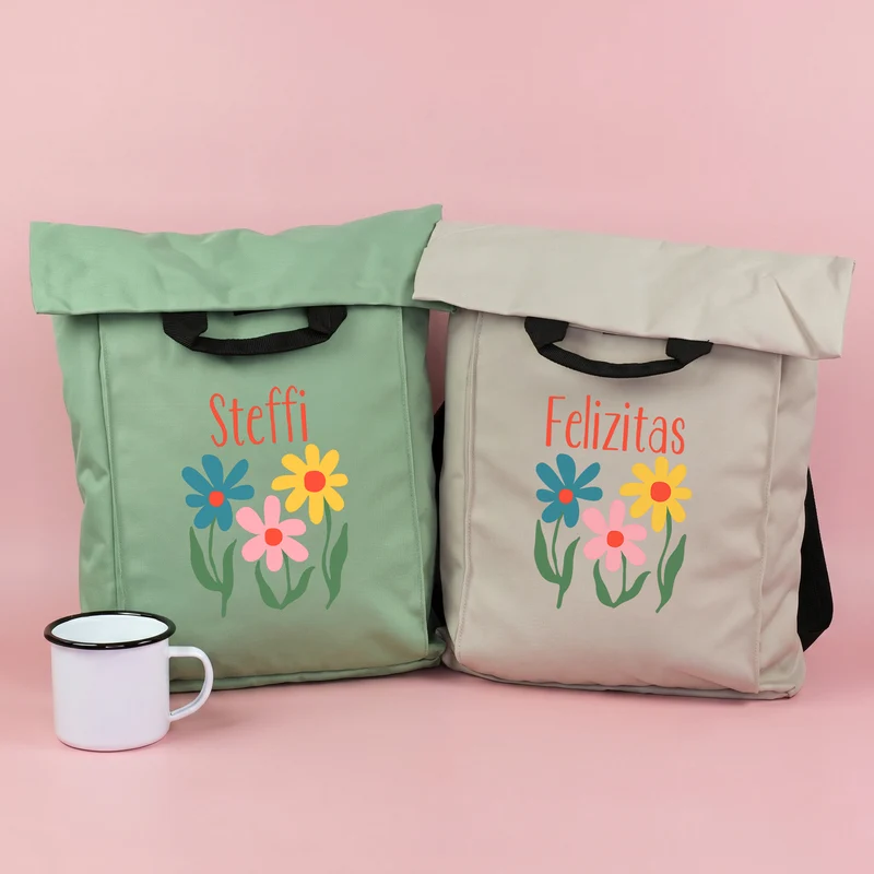 Leichter 2-in-1 Rucksack personalisiert mit Name und Blumen | Geschenk für Frauen, Wandern & Urlaub