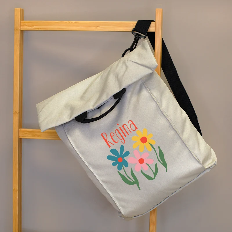 Leichter 2-in-1 Rucksack personalisiert mit Name und Blumen | Geschenk für Frauen, Wandern & Urlaub