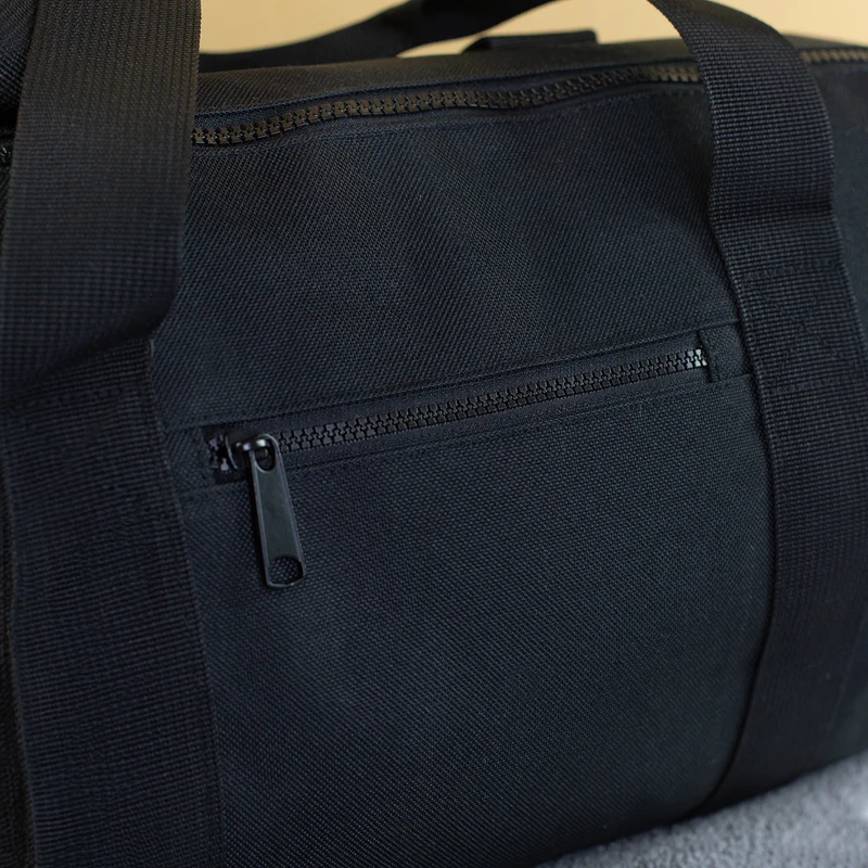 Sporttasche personalisiert mit Name & Wunschtext | Reisetasche & Duffle Bag als Geschenk in 2 Größen